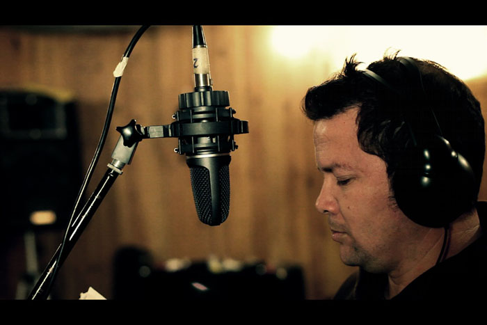 Videoclip de adelanto del próximo disco del cantautor nicaragüense Abraham Castellón