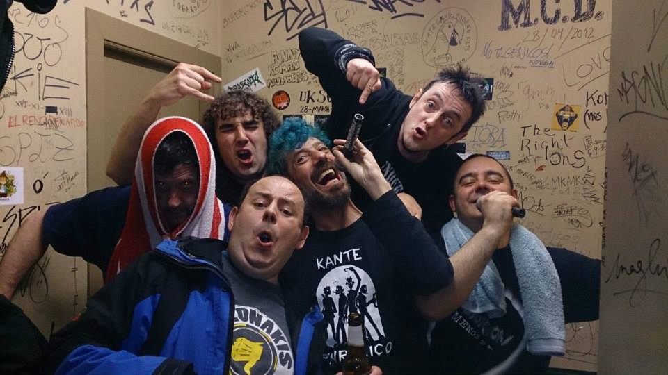 Manolo Kabezabolo y Distorsión celebran sus más de 30 años de punk rock en la sala López